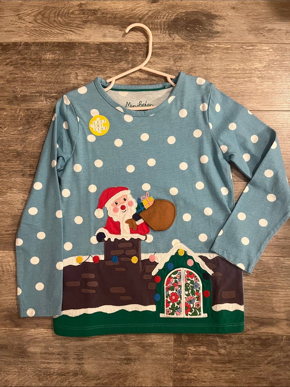 Mini Boden Blue Polka Dot Long Sleeve Top with Santa Appliqué. NWT 6/7